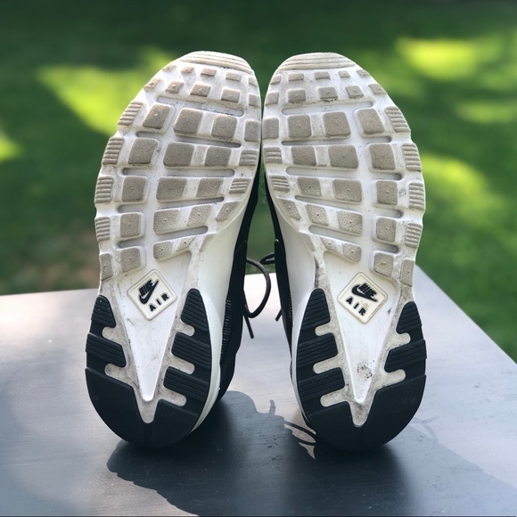Nike Air Huarache black and white - Picture 4 of 4